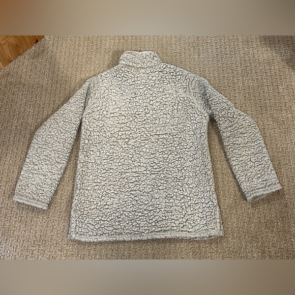 Love Tree Women’s Sherpa Pull Over. Size small - Picture 4 of 4